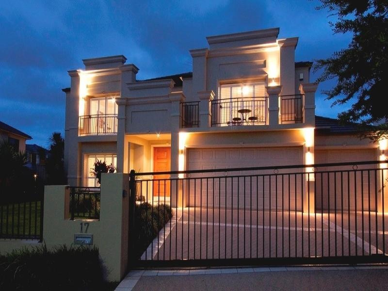 17 Pipersbrook Crescent, Bella Vista NSW 2153