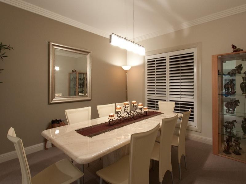 17 Pipersbrook Crescent, Bella Vista NSW 2153