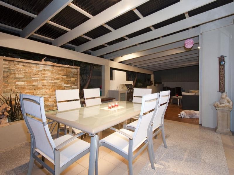 17 Pipersbrook Crescent, Bella Vista NSW 2153