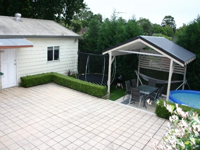 11 Edward Street, Baulkham Hills NSW 2153