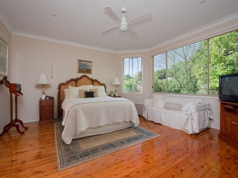 17 Cambewarra Avenue, Castle Hill NSW 2154