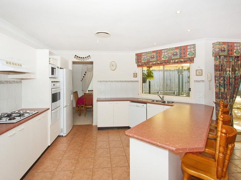 13 Crestview Avenue, Kellyville NSW 2155