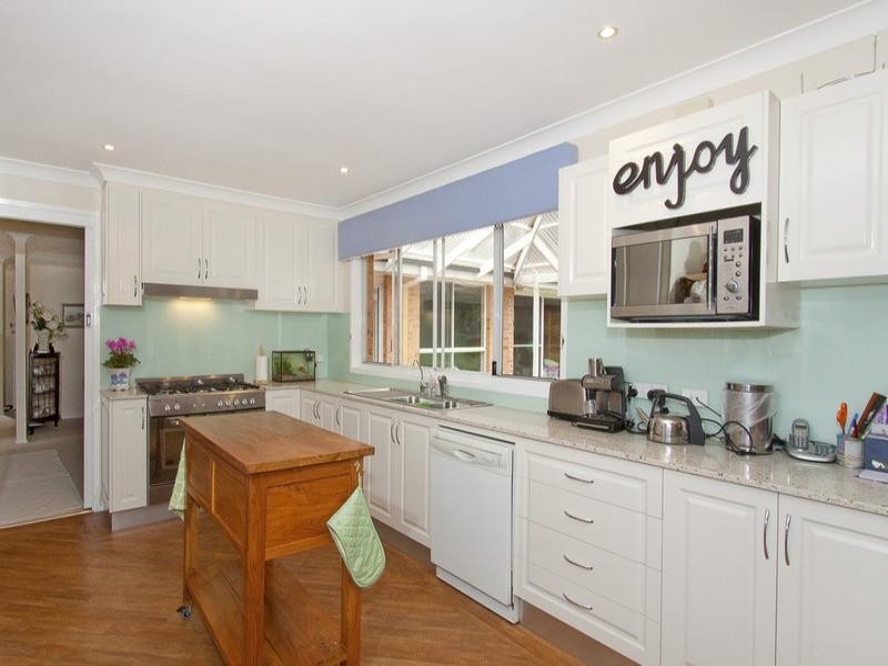 7 Castlewood Drive, Castle Hill NSW 2154