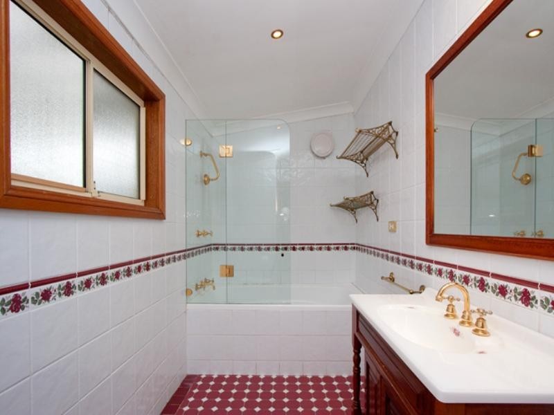 13 Kerrs Road, Castle Hill NSW 2154