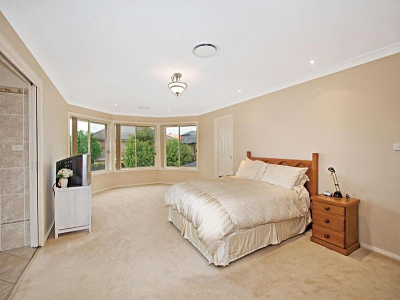 10 Glenview Close, Bella Vista NSW 2153