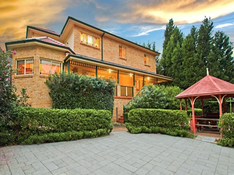 8 Williamtown Court, Glenhaven NSW 2156