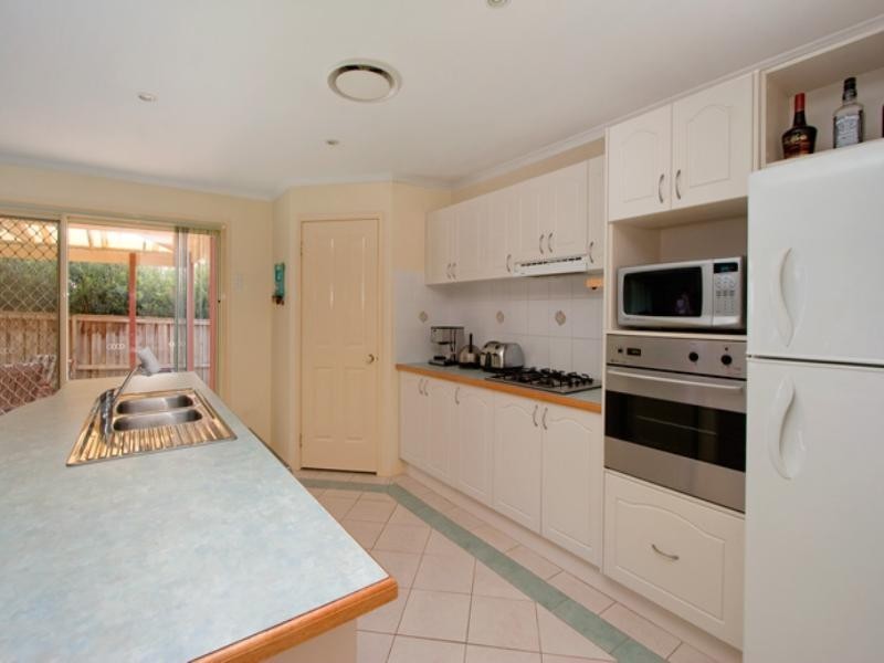 16 Peak Street, Glenwood NSW 2768