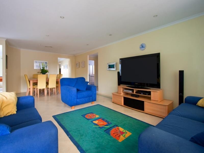 16 Peak Street, Glenwood NSW 2768