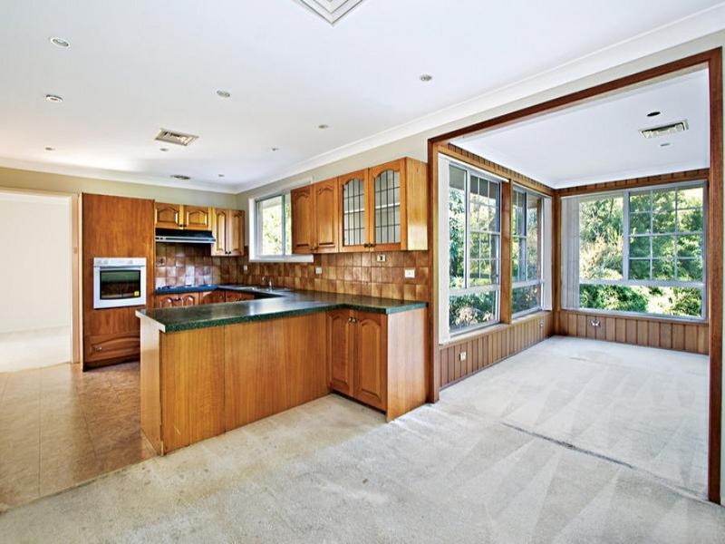 4 White Place, Castle Hill NSW 2154