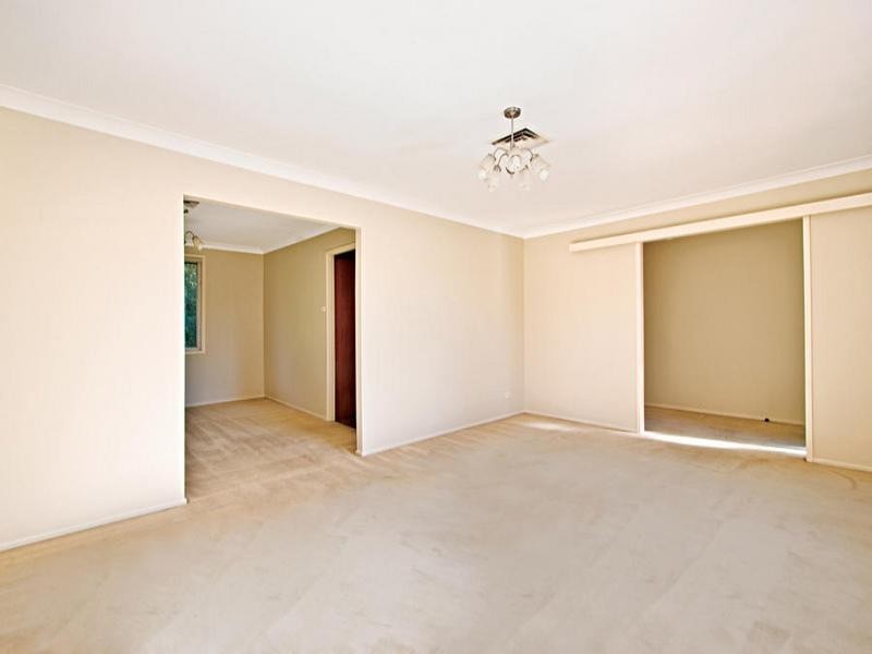 4 White Place, Castle Hill NSW 2154