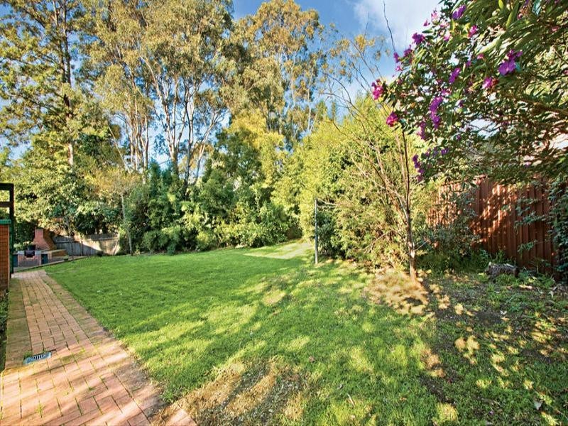 4 White Place, Castle Hill NSW 2154