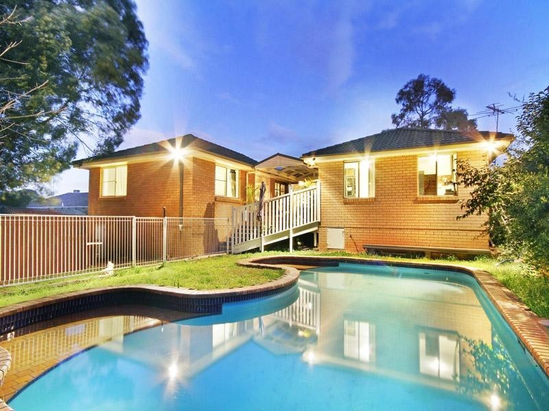 8 Marton Crescent, Kings Langley NSW 2147
