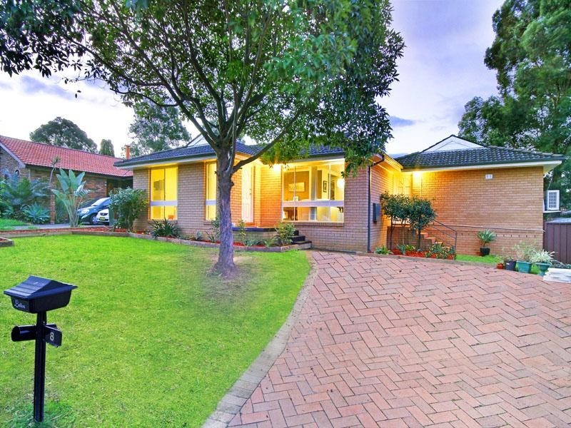 8 Marton Crescent, Kings Langley NSW 2147