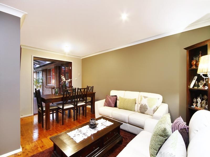 8 Marton Crescent, Kings Langley NSW 2147