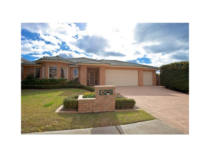 13 Bordeaux Crescent, Castle Hill NSW 2154