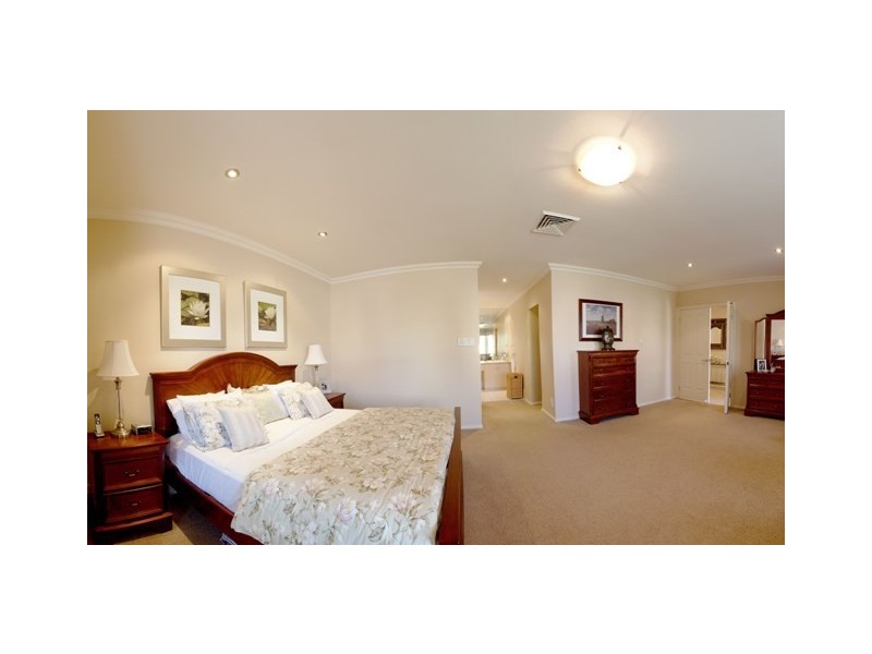13 Bordeaux Crescent, Castle Hill NSW 2154