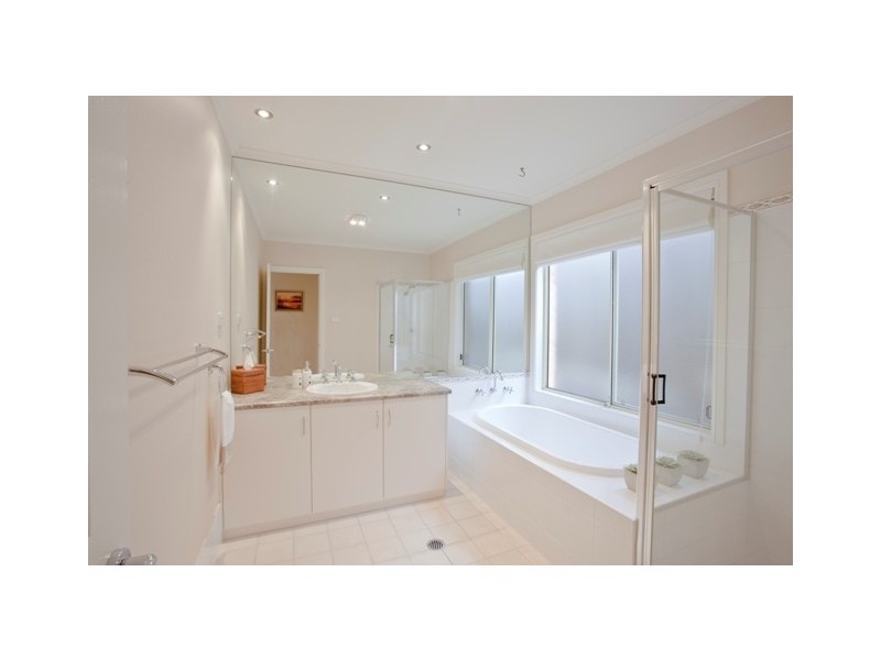 13 Bordeaux Crescent, Castle Hill NSW 2154