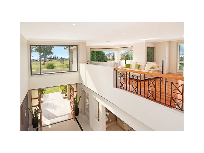 16 Pipersbrook Crescent, Bella Vista NSW 2153