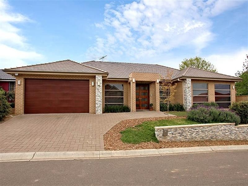 1 Queens Court, Castle Hill NSW 2154