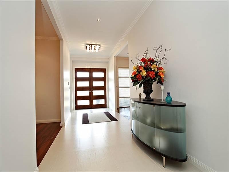 1 Queens Court, Castle Hill NSW 2154