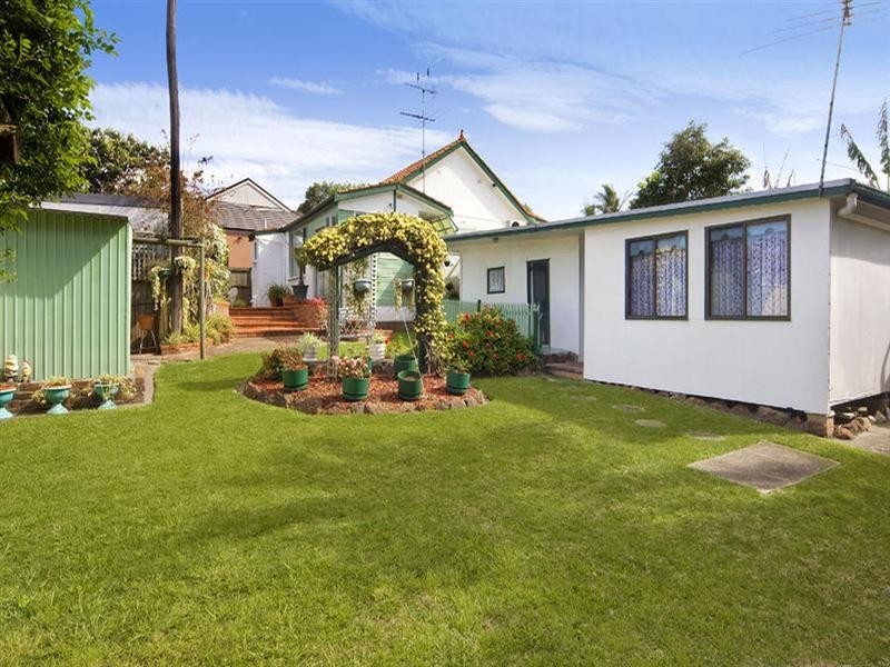 27 Preston Road, Old Toongabbie NSW 2146