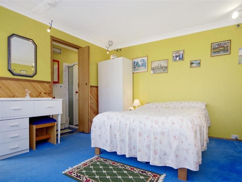 27 Preston Road, Old Toongabbie NSW 2146