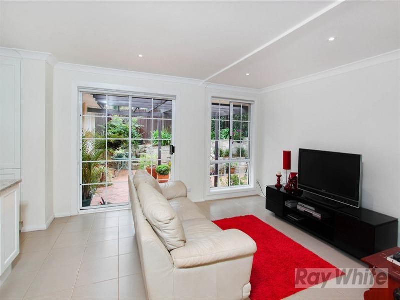 8 Birch Grove, Baulkham Hills NSW 2153