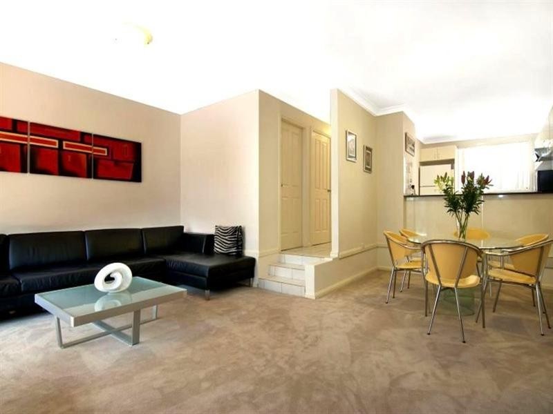 7/25-27 Railway Street, Baulkham Hills NSW 2153