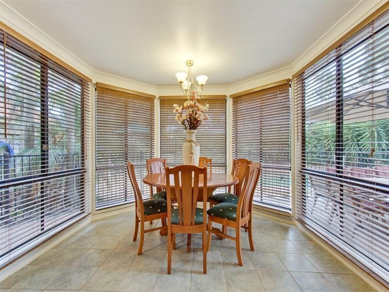 16 Arnold Janssen Drive, Beaumont Hills NSW 2155