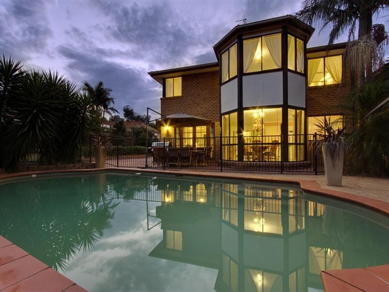 16 Arnold Janssen Drive, Beaumont Hills NSW 2155