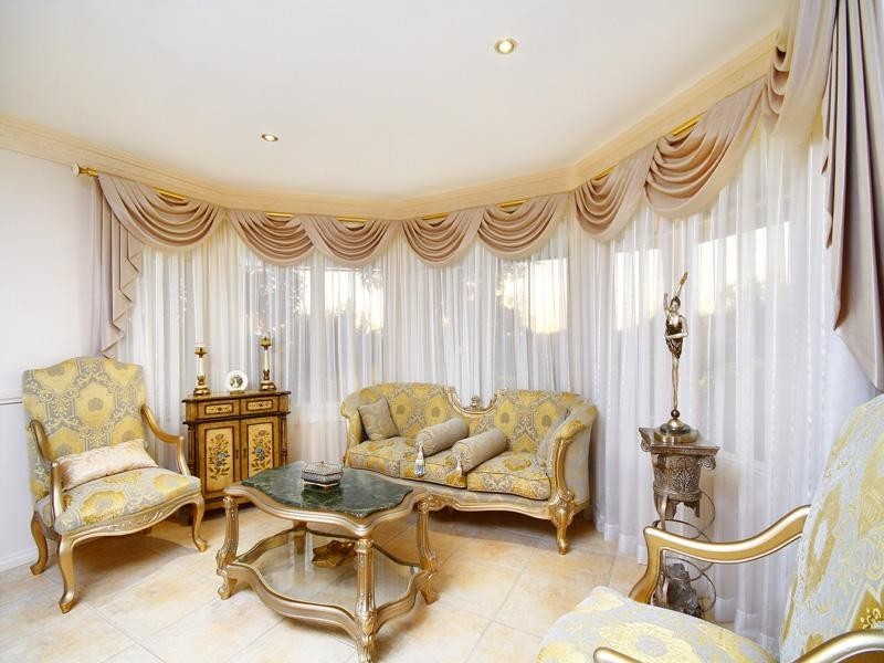 18 Gore Crescent, Bella Vista NSW 2153