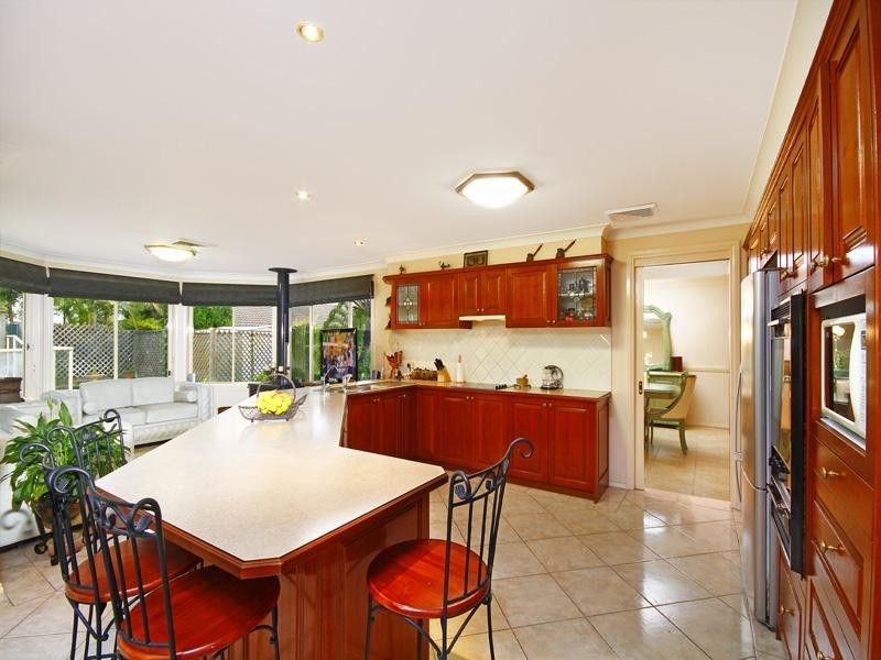 18 Gore Crescent, Bella Vista NSW 2153