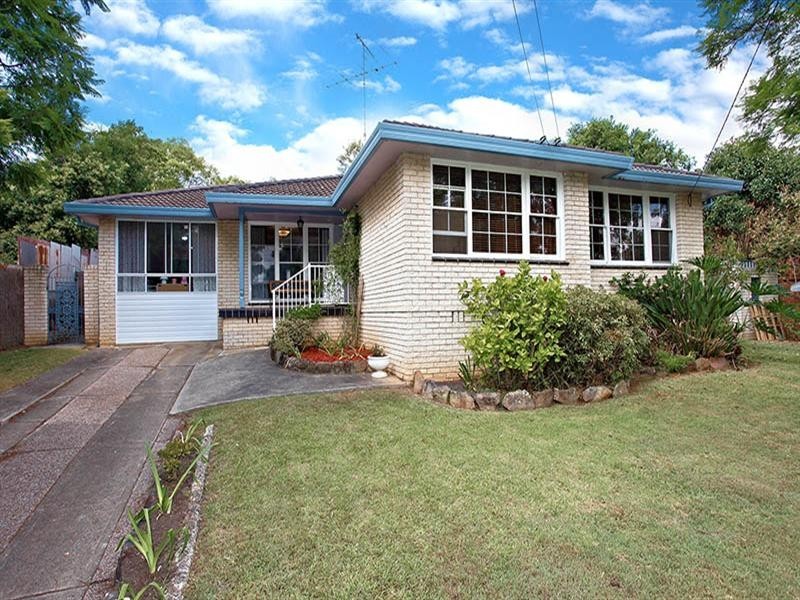 8 Peel Road, Baulkham Hills NSW 2153