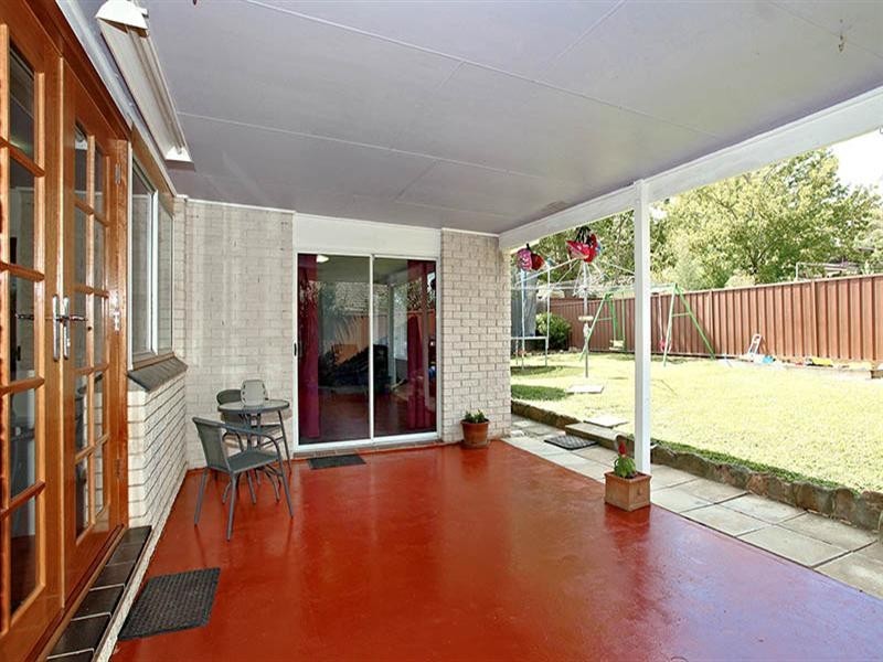 8 Peel Road, Baulkham Hills NSW 2153