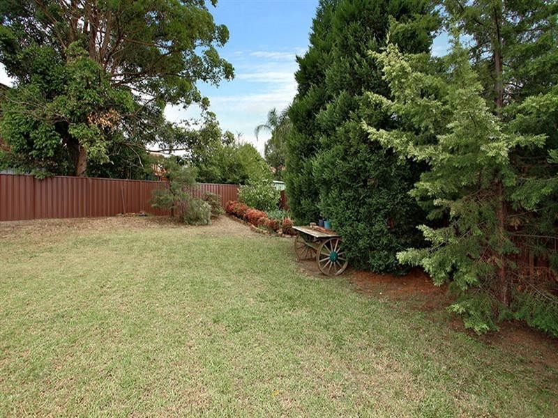 19 Colosseum Crescent, Baulkham Hills NSW 2153