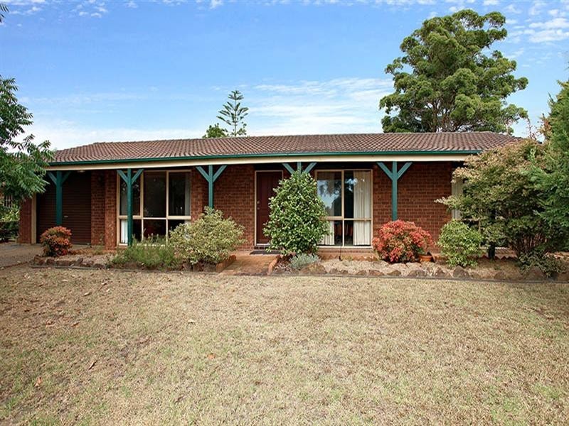 19 Colosseum Crescent, Baulkham Hills NSW 2153