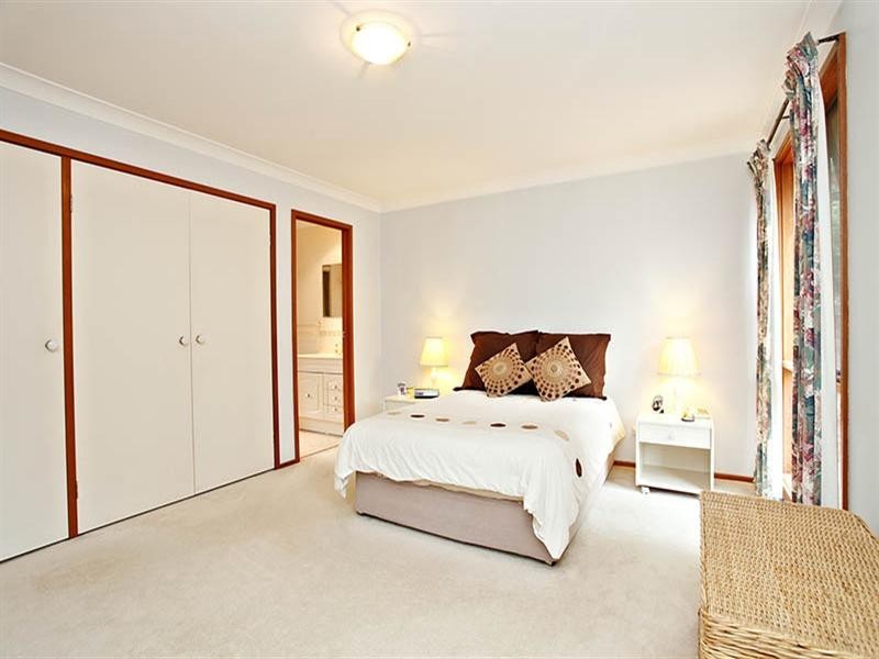 19 Colosseum Crescent, Baulkham Hills NSW 2153