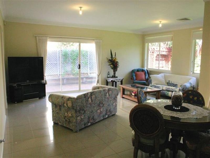 2 Tallowood Grove, Beaumont Hills NSW 2155