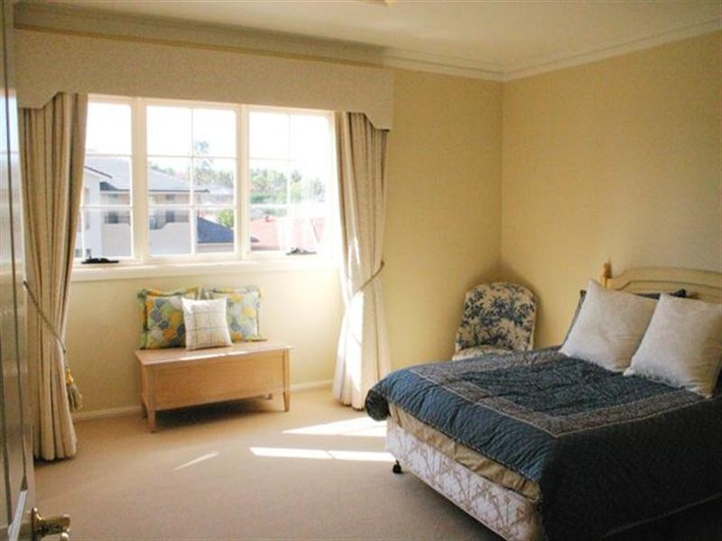 2 Tallowood Grove, Beaumont Hills NSW 2155