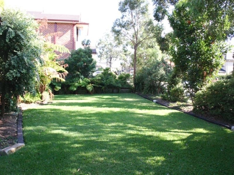 2 Tallowood Grove, Beaumont Hills NSW 2155