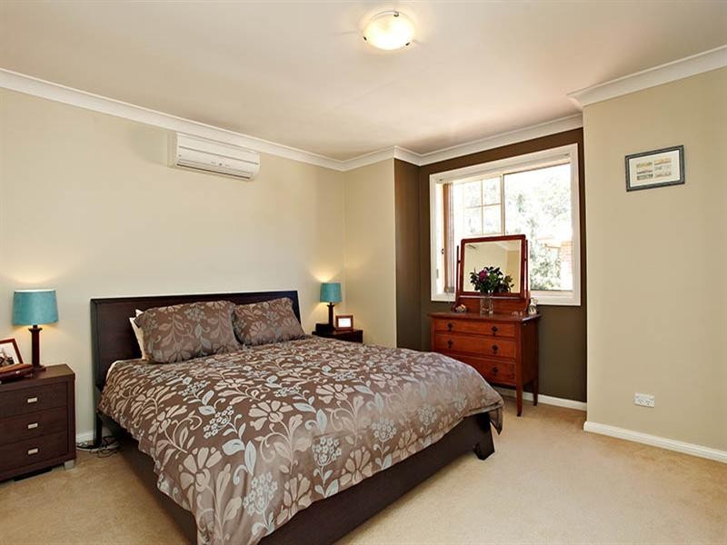 2/30 Christopher Street, Baulkham Hills NSW 2153