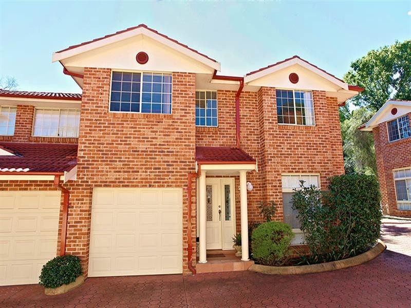 2/30 Christopher Street, Baulkham Hills NSW 2153