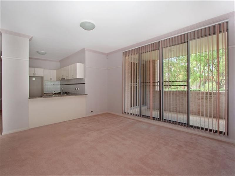 4/12-18 Conie Avenue, Baulkham Hills NSW 2153