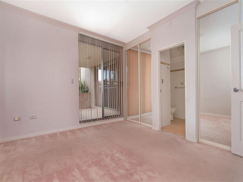 4/12-18 Conie Avenue, Baulkham Hills NSW 2153