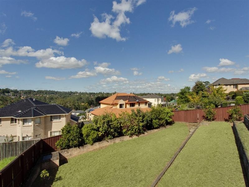 37 Balintore Drive, Castle Hill NSW 2154