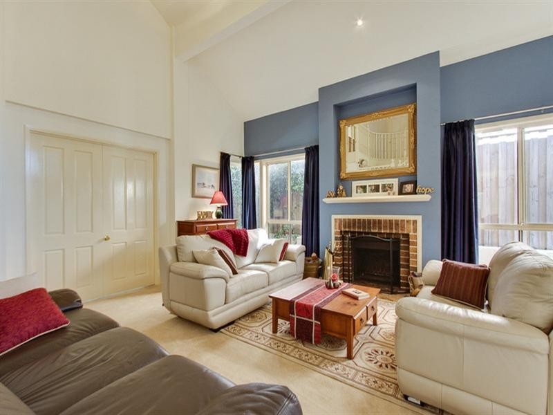 2 Sirrius Close, Beaumont Hills NSW 2155