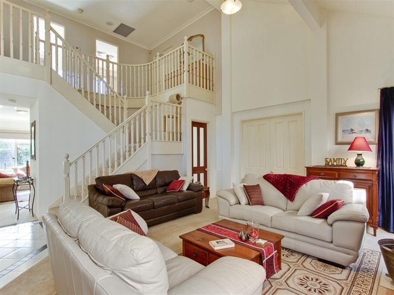 2 Sirrius Close, Beaumont Hills NSW 2155