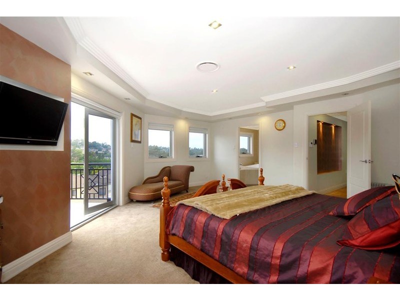 1 Lanark Court, Castle Hill NSW 2154