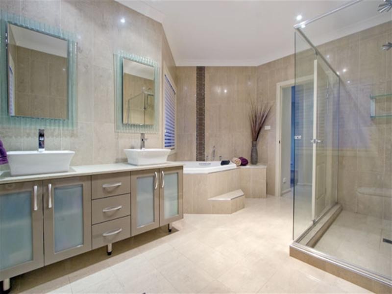 19 Pipersbrook Crescent, Bella Vista NSW 2153