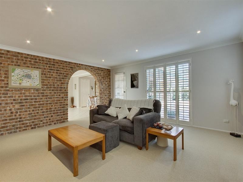 108 Fallon Drive, Dural NSW 2158